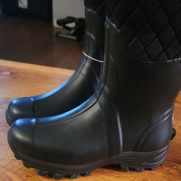 Waterproof Snow and Mud Boots - Picture 9 of 9